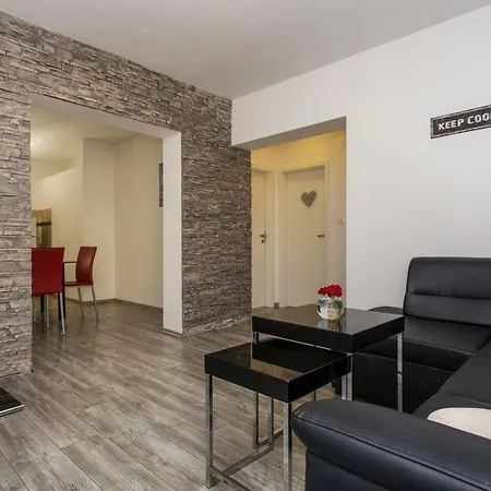 Apartment In Vrbnik/insel Krk 36800